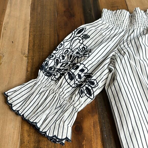 Chico’s SZ 4 Poplin Tunic Top - Picture 4 of 9